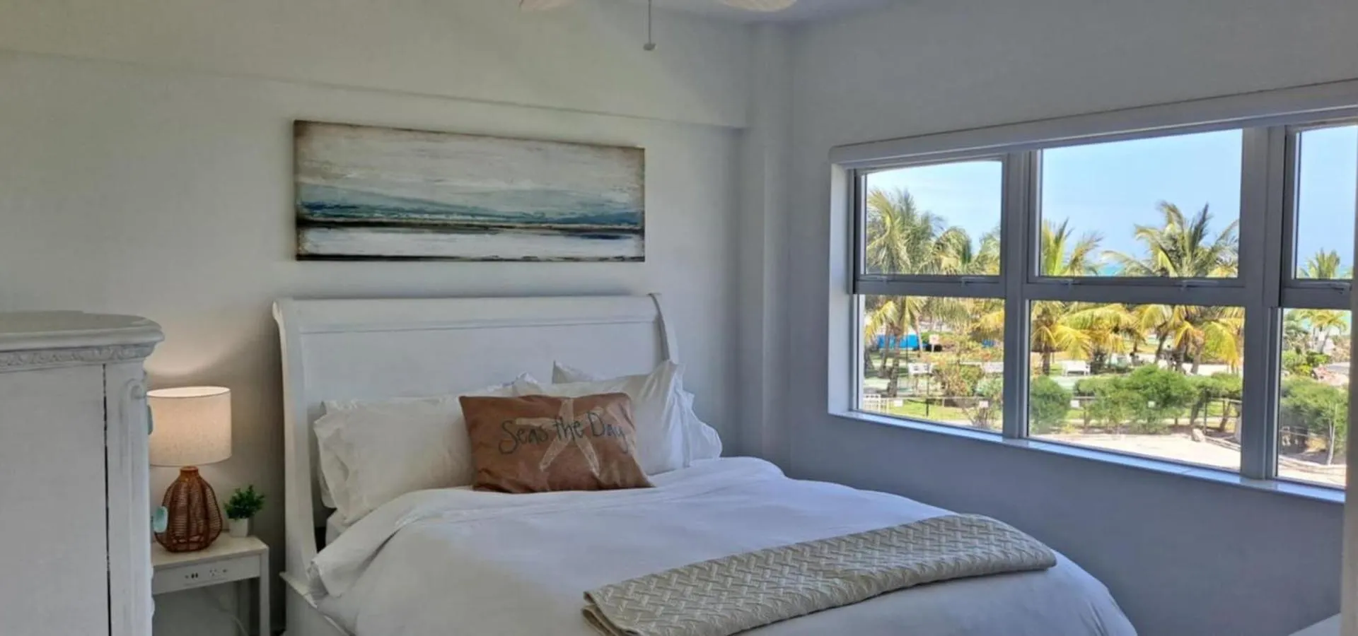 Newly Remodeled Luxury Beachfront 2-Bedroom Condo Freeport