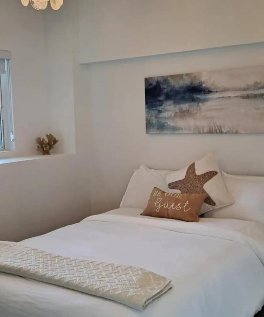 Newly Remodeled Luxury Beachfront 2-Bedroom Condo Freeport Bahama's